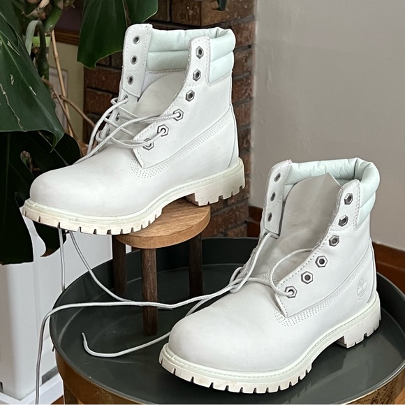 Timberland Women's White Lace Up Boots - Picture 5 of 11